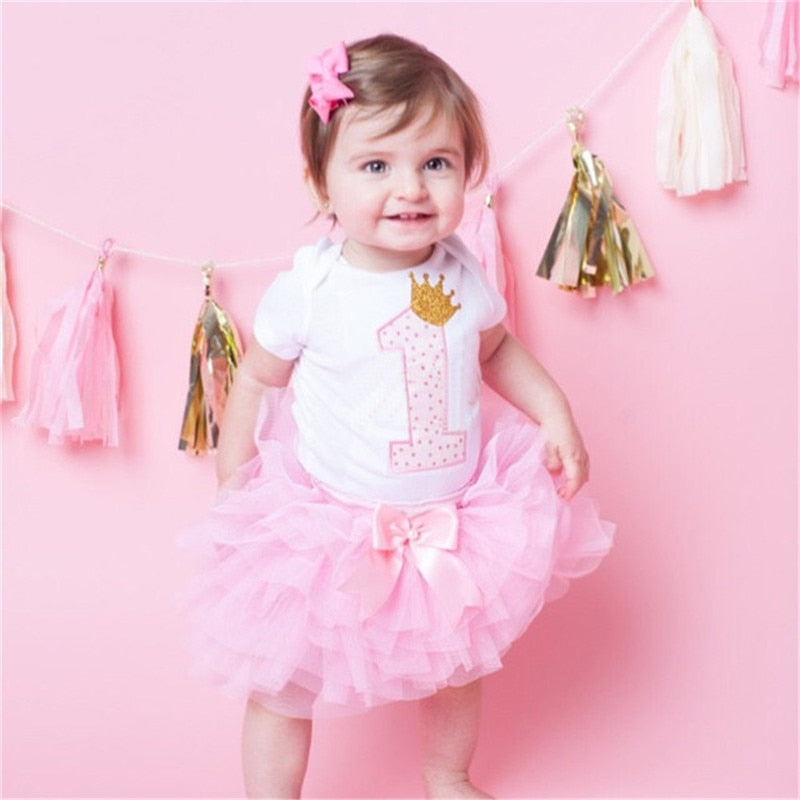 Getrude's Dress - TinyTacker